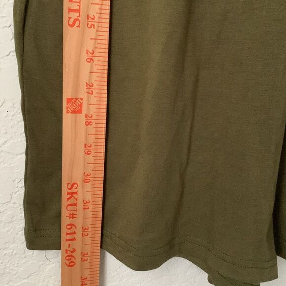 NWT YIBOCK Romper Shorts Sleeveless Elastic Waist Olive Green Size M - Picture 4 of 6